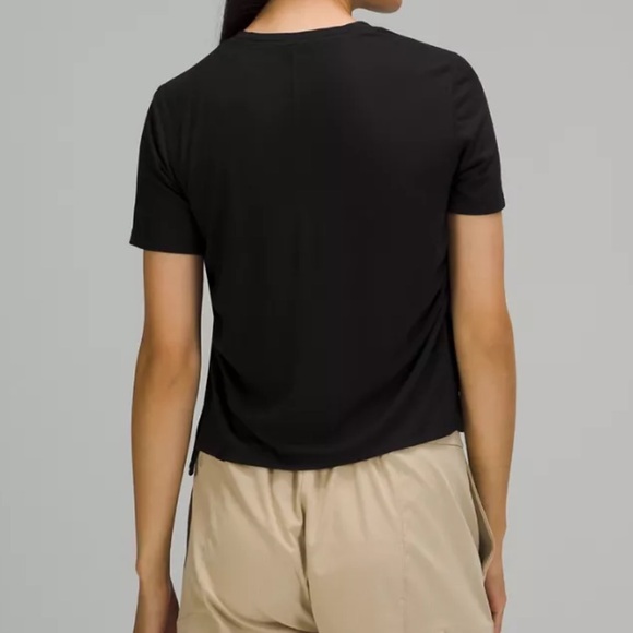 Lululemon Side Cinch Ribbed Tshirt Black size 8 - Picture 3 of 4